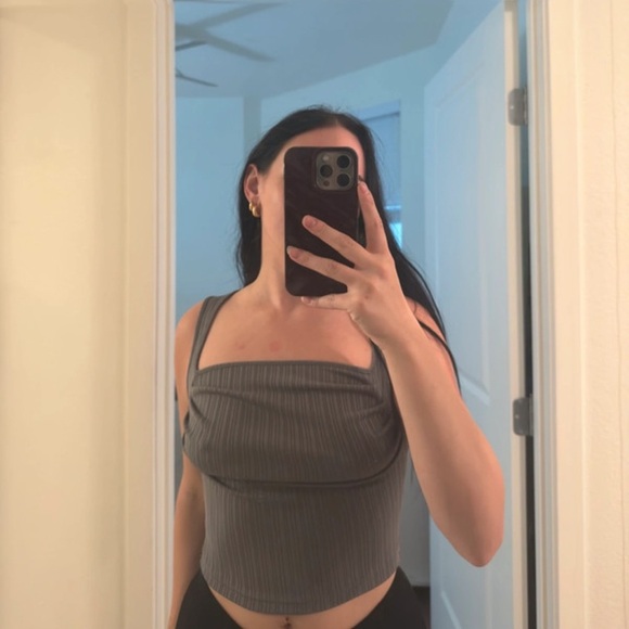 SHEIN Gray Ribbed Tank Top - Picture 2 of 4